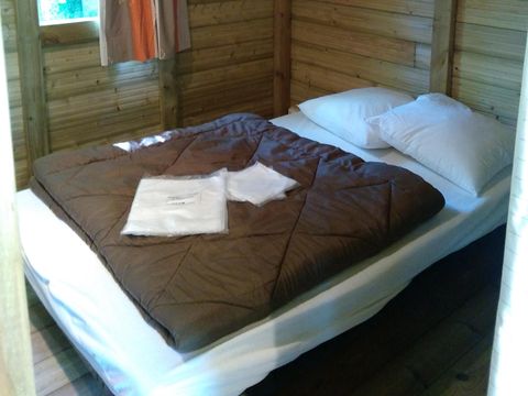 MOBILHOME 6 personnes - Cabane Family Standard 3 chambres 25m²  (sans sanitaires ni cuisine) + Terrasse non couverte.