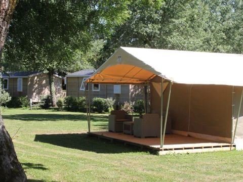 Flower Camping du Port Caroline - Camping Maine-et-Loire - Image N°11