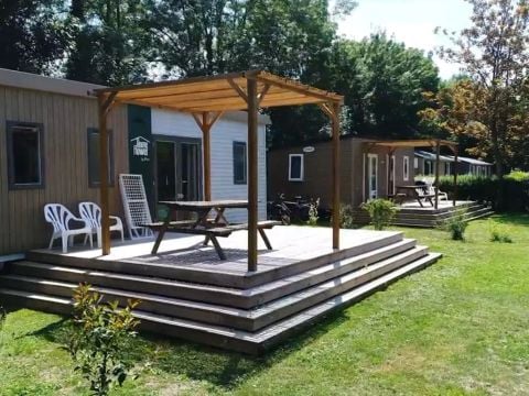 Flower Camping du Port Caroline - Camping Maine-et-Loire - Image N°2