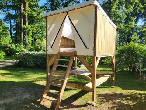 TENTE TOILE ET BOIS 2 personnes - Cabane Etoilée - 4,5 m² - Sans sanitaires - Electricité non incluse