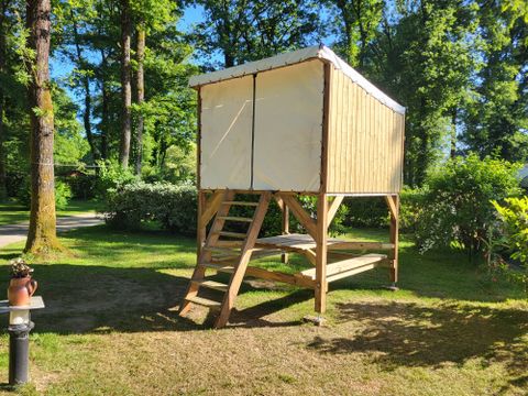 Tente en toile et en bois 2 personnes - Cabane Etoilée - 4,5 m² - Sans sanitaires - Electricité non incluse