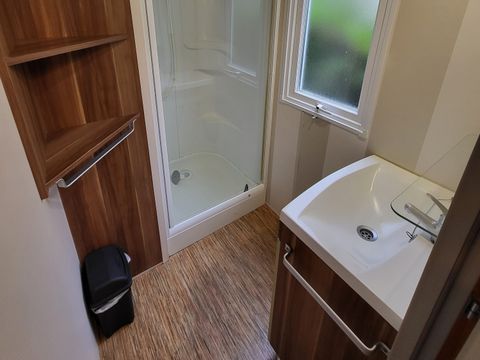 MOBILHOME 4 personnes - 25 m² - 2 chambres (2 adultes max / ou familles)