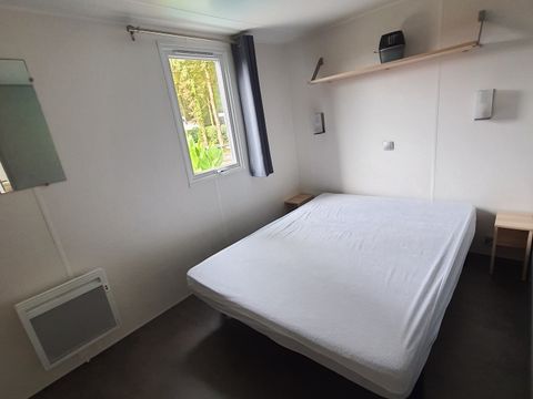 MOBILHOME 4 personnes - VIP - 29 m² - 2 chambres - Terrasse double + SPA (2 adultes maximum ou famille)