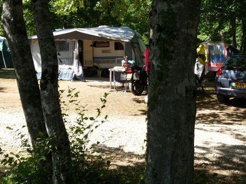 Camping Ushuaia Village  Au Bois Joli - Camping Yonne - Image N°24