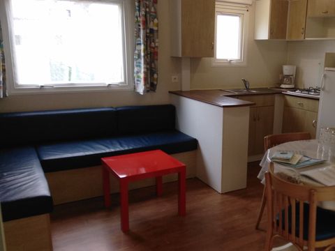 MOBILHOME 4 personnes - 2 chambres - Terrasse couverte HOLIDAYS