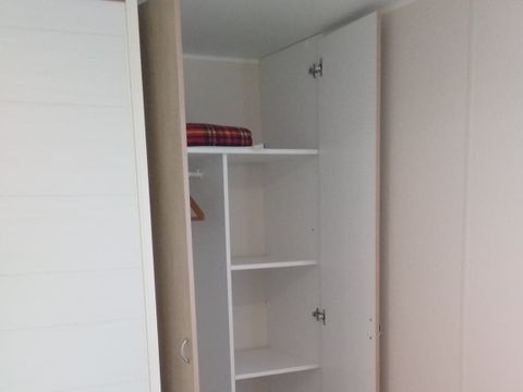 MOBILHOME 4 personnes - 2 chambres - Terrasse couverte HOLIDAYS