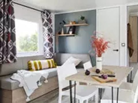 MOBILHOME 4 personnes - Confort 3 Pièces 4 Personnes + TV MOBILHOME 4 personnes - Confort 3 Pièces 4 Personnes + TV