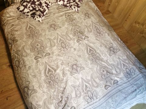 HÉBERGEMENT INSOLITE 5 personnes - GLAMPING CABANE sans sanitaires