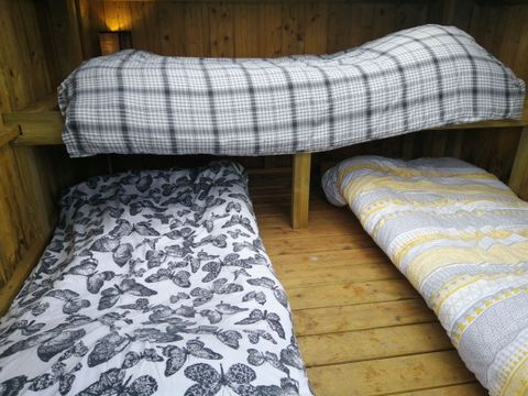 HÉBERGEMENT INSOLITE 5 personnes - GLAMPING CABANE sans sanitaires