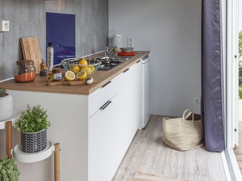 Mobilhome 4 personnes - 2 chambres avec terrasse