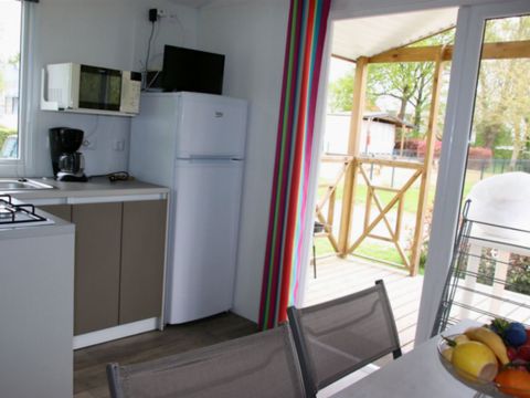 Mobilhome 4 personnes - 2 chambres avec terrasse