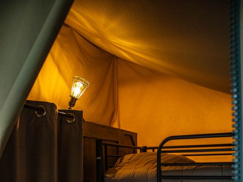 LODGE 5 personnes - Lodge avec sanitaires et évier - 34m² -