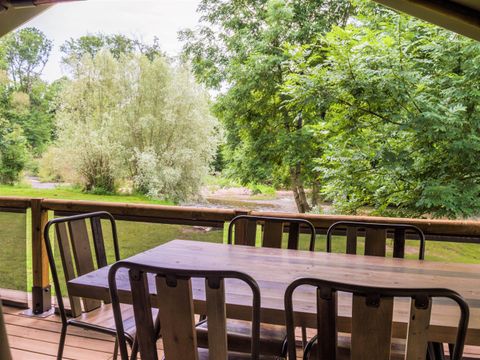 LODGE 5 personnes - Lodge avec sanitaires et évier - 34m² -