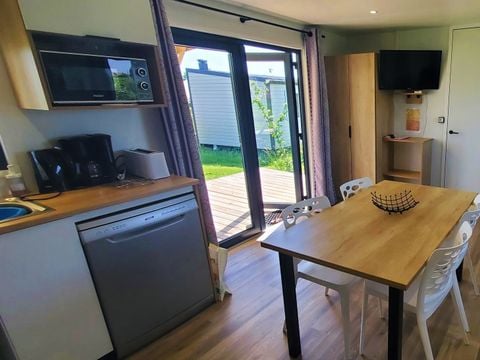 MOBILHOME 4 personnes - Mobil-Home Privilège 2 ch., 2 sdb, 34m² + terrasse 15 m² + climatisation