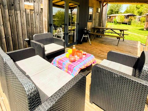 MOBILHOME 4 personnes - Mobil-Home Privilège 2 ch., 2 sdb, 34m² + terrasse 15 m² + climatisation