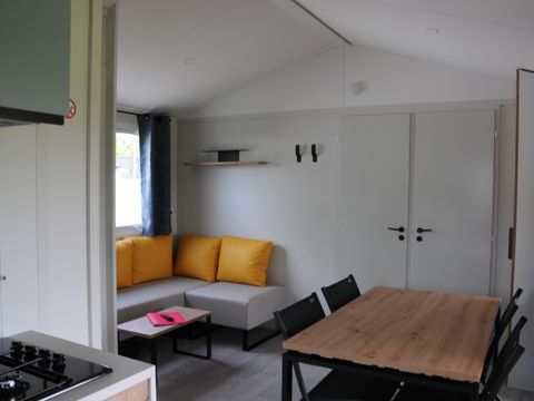 MOBILHOME 4 personnes - Kervoyal CONFORT 29m² (2 chambres) + terrasse couverte + TV