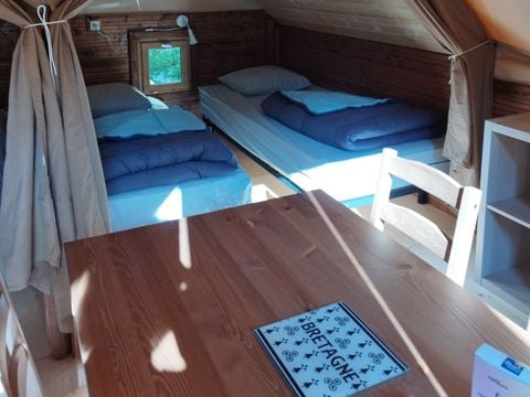 TENTE TOILE ET BOIS 4 personnes - Lodge Breizh Koban CONFORT 19m² (sans sanitaires) (2ch-4pers) + Terrasse semi-couverte 10m²