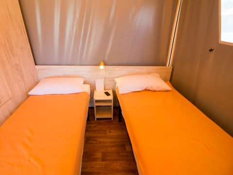 TENTE TOILE ET BOIS 4 personnes - Lodge Maasaï 2 chambres - 4 personnes