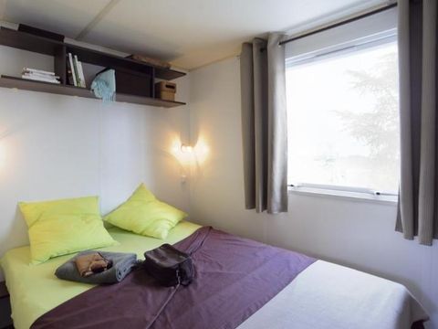 MOBILHOME 2 personnes - CLASSIC 18-1  >10ans - maxi 2 adultes - TV, 1 chambre, environ 18m²