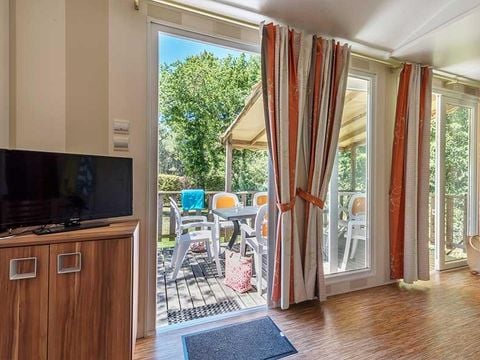 MOBILHOME 5 personnes - CLASSIC 27-2  >10ans - maxi 4 adultes - TV, 2 chambres, environ 27m²