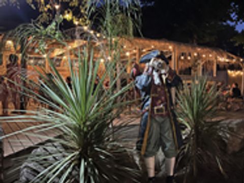 MOBILHOME 6 personnes - CLASSIC 30-3  >10ans - maxi 4 adultes - TV, 3 chambres, environ 30m²