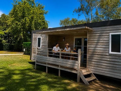 MOBILHOME 6 personnes - CLASSIC 33-2-2  >10ans - maxi 4 adultes - TV, 2 chambres - 2 salles d'eau, environ 33m²