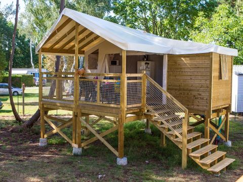 HÉBERGEMENT INSOLITE 5 personnes - INSOLITE 25-2 (Cabane sur pilotis Ecologe)