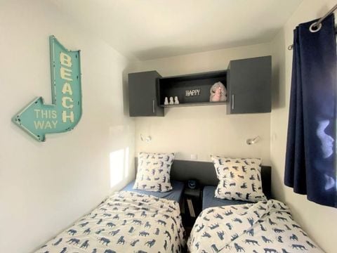 MOBILHOME 8 personnes - PRIVILEGE 40-4 (Mobil-home) - TV, LV, grille-pain, caf expresso, 4 ch, env. 40m² - MAX 7 ADULTES /