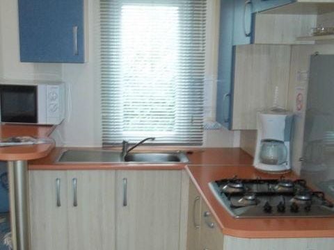 MOBILHOME 6 personnes - Mobil-home Confort TITANIA 30m² - 3 chambres + terrasse semi-couverte 15m²