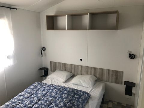 MOBILHOME 4 personnes - Mobil home Confort Nirvana 32m² - 2 chambres - 2 salles de bains + terrasse semi-couverte 15m²