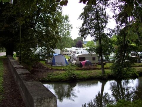 Camping des Lancières - Camping Yonne