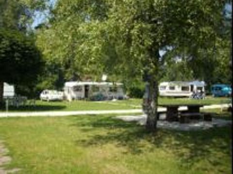 Camping La Bergereine - Camping Haute-Saone
