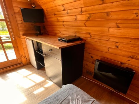 Hébergement 2 personnes - Pod 1 chambre (sans sanitaires) + Terrasse non couverte 6m² + Vue sur la Loire