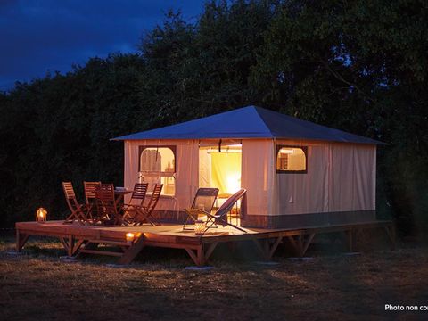 Bungalow toilé 5 personnes - NEW Marquise 19m² 2 chambres (sans sanitaires) 1 nuit mini