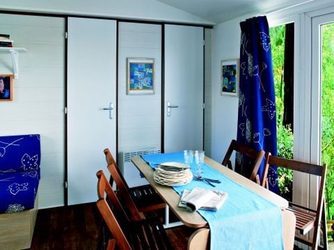 Mobilhome 5 personnes - Standard 29m² 2 chambres + Terrasse 12m² + TV + Climatisation