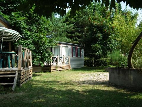 Mobilhome 5 personnes - Standard 29m² 2 chambres + Terrasse 12m² + TV + Climatisation