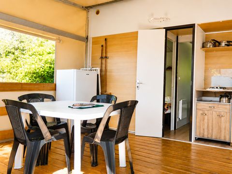TENTE TOILE ET BOIS 4 personnes - LODGE (sans sanitaires)