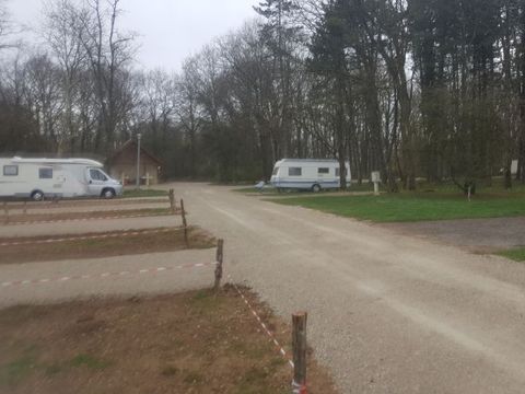 Camping municipal La Croix D'arles - Camping Haute-Marne - Image N°3