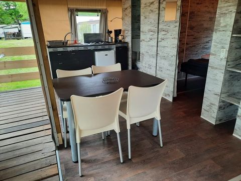 Tente en toile et en bois 5 personnes - CRIPPA 2Ch 5pers