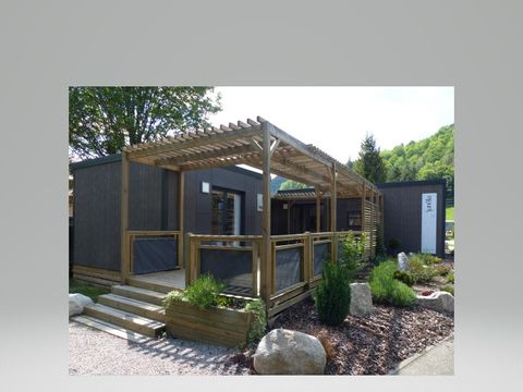 MOBILHOME 6 personnes - Sunêlia Luxe Suite 3 chambres/3 salles de bain 60m2 - TV - LV-  Linge fourni 6 pers.