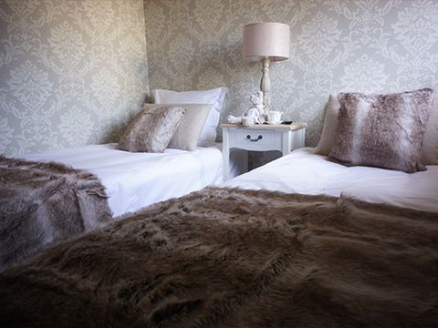 CHALET 6 personnes - Chalet de Charlène 3 chambres 120m² - TV - LV - Sauna Privatif - Terrasse couverte - Linge fourni