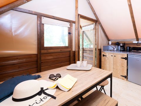 TENTE TOILE ET BOIS 4 personnes - Lodge Toilé Perché L'ORME