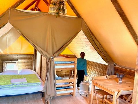 TENTE TOILE ET BOIS 4 personnes - Lodge Toilé Perché L'ORME