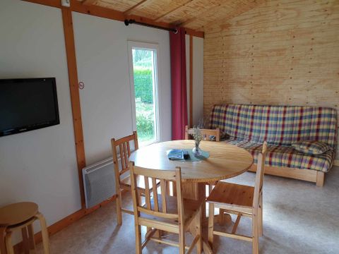 CHALET 4 personnes - JONQUILLE- 2 chambres - terrasse couverte -