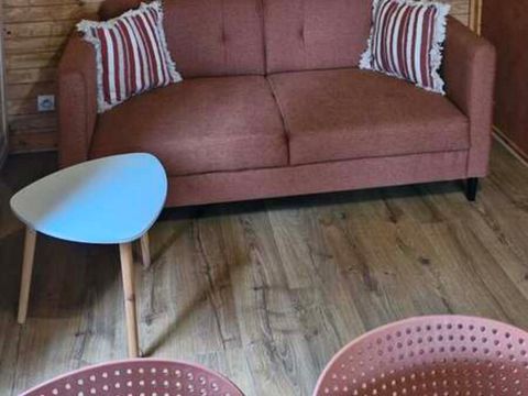 CHALET 4 personnes - JONQUILLE- 2 chambres - terrasse couverte -