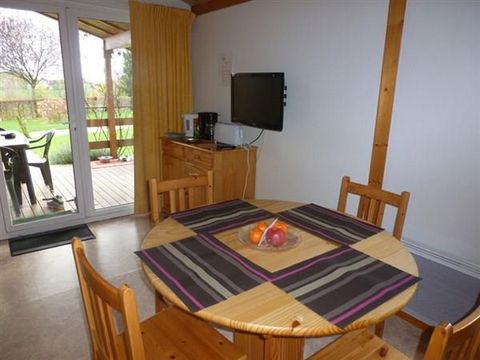 CHALET 5 personnes - Chalet JONQUILLE - 2 chambres - terrasse couverte