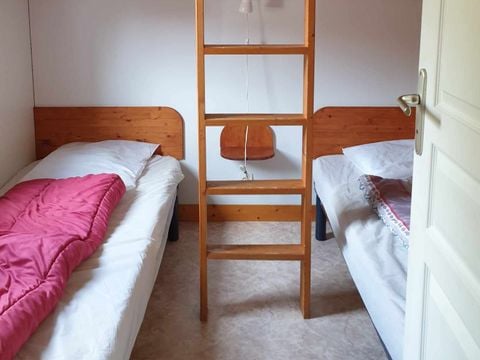 CHALET 5 personnes - Chalet JONQUILLE - 2 chambres - terrasse couverte