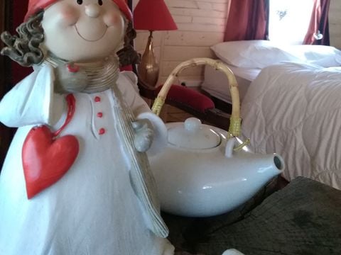 HÉBERGEMENT INSOLITE 2 personnes - LA CABANE DES FEES MELISSANDRE INSOLITE 2pers 25m2