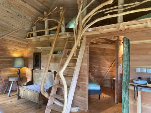 HÉBERGEMENT INSOLITE 4 personnes - L'ALCHIMISTE géodésique confortable en bois 38m2 - 4 personnes