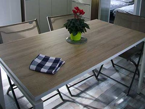 MOBILHOME 4 personnes - MORGANE ANA CASSANDRE Mobil-home Confort 31m² - 2 chambres sur parcelle >100m2